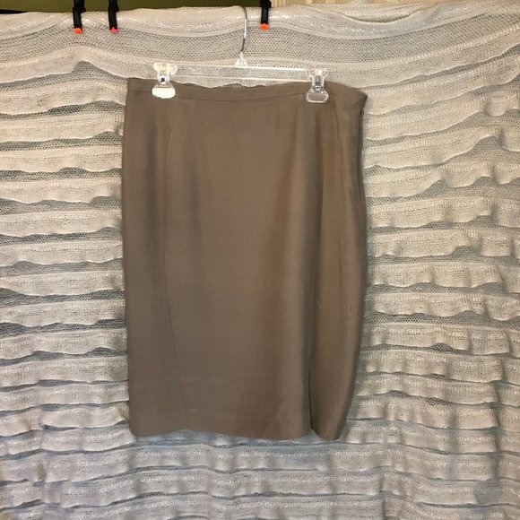 **Armani Collezioni linen silk blend suit - Picture 8 of 10